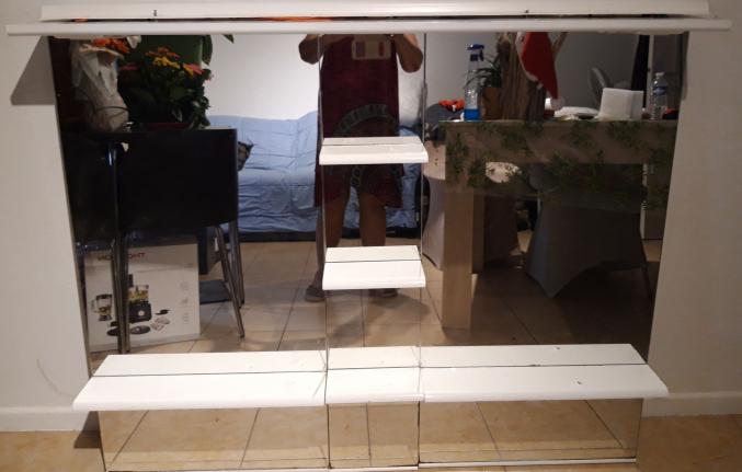 Glace de meuble de salle de bain