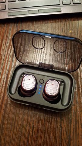 Écouteurs bluetooth 5.1 - waterproof - neuf