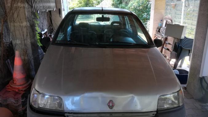 CLIO 1992 174.400 km
