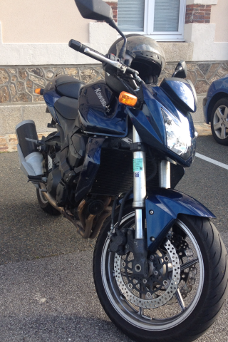 Moto kawasaki Z750