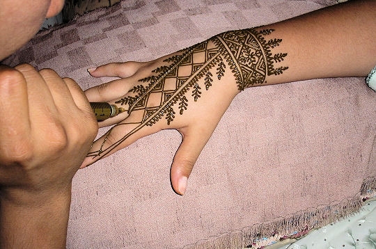 Tatouage au henné naturel