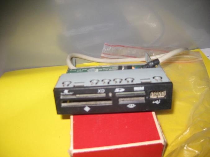 Boitier carte informatique