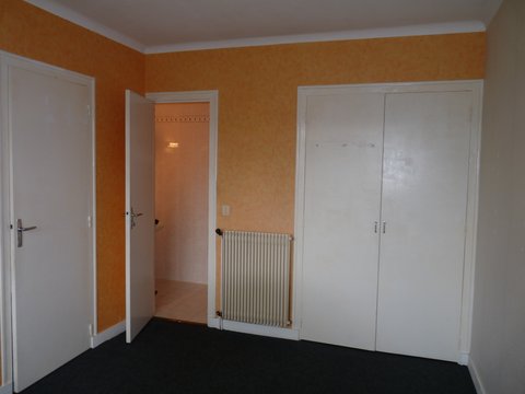 Loue T2 quartier Procé