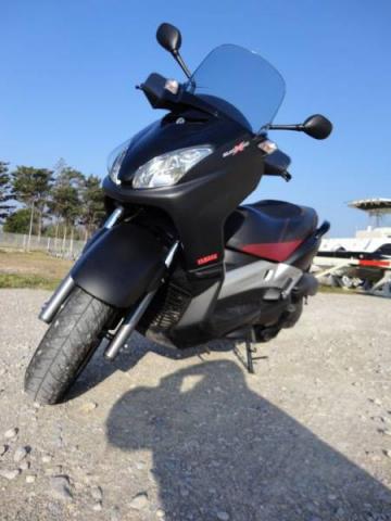 Yamaha Xmax black x max