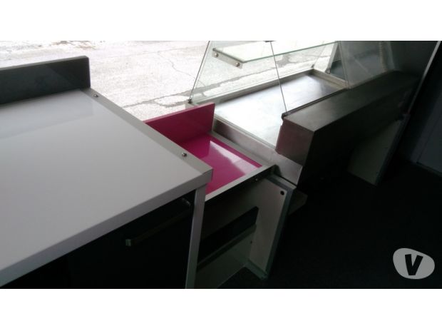 Mercedes sprinter magasin food truck friterie