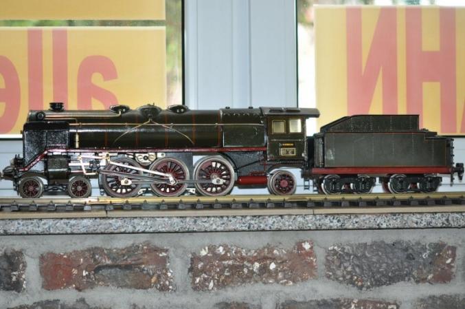 1933-Märklin HR 6612921  vert