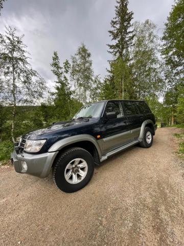 NISSAN PATROL 3.0 TDI LUXE 4X4 7 SET