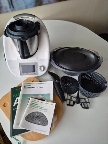 Thermomix TM5 + accessoires + manuels | Très bon état | Plusieurs langues disponibles