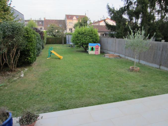 Maison 4 chb avec grand jardin au calme