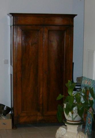 ARMOIRE ANCIENNE