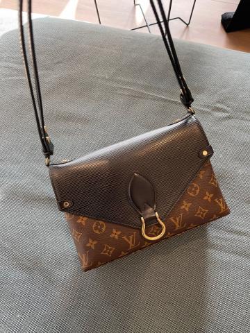 02 sacs Louis Vuitton