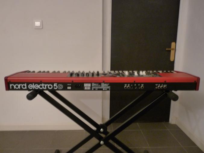 Piano Clavia Nord Electro 5D 73
