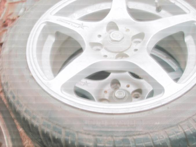 Vends jantes et pneumatiques