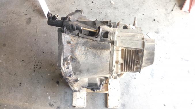 Vend pièces moteur Peugeot Citroën 1.6 HDI