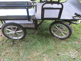 Calèche pour ânes ou poneys 6 places