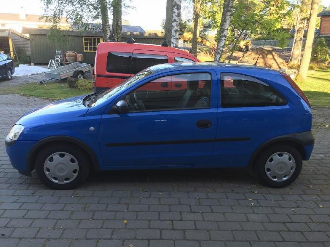 Opel corsa diesel bleu 