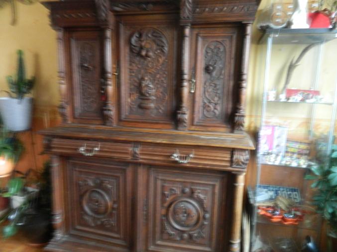 Meuble ancien