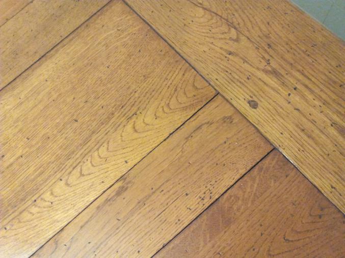 Table salle à manger et chaises