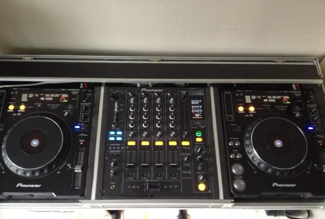 Platines CDJ 1000 MK3 + table de mixage DJM 800