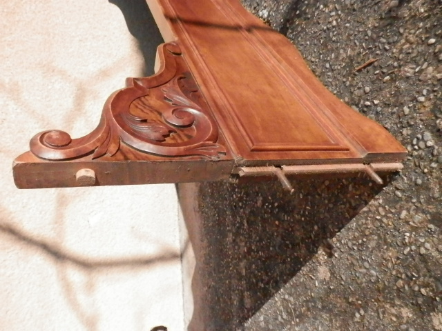 Encadrement lit noyer