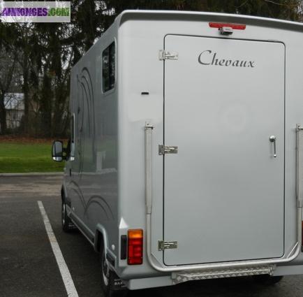 Renault master long cabine capacité 2chevaux
