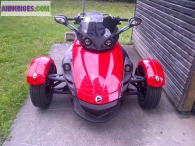 CAN-AM spyder