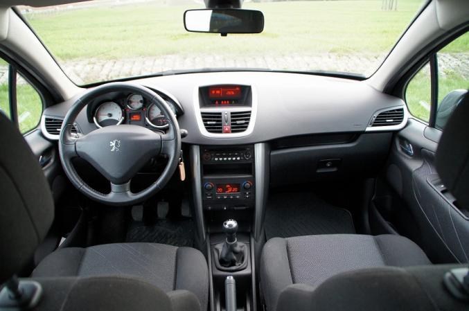 Peugeot 207 1.6 HDI 16 V 90 Blue Lion Style