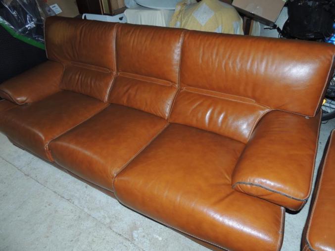 CANAPE CUIR + 2 FAUTEUILS