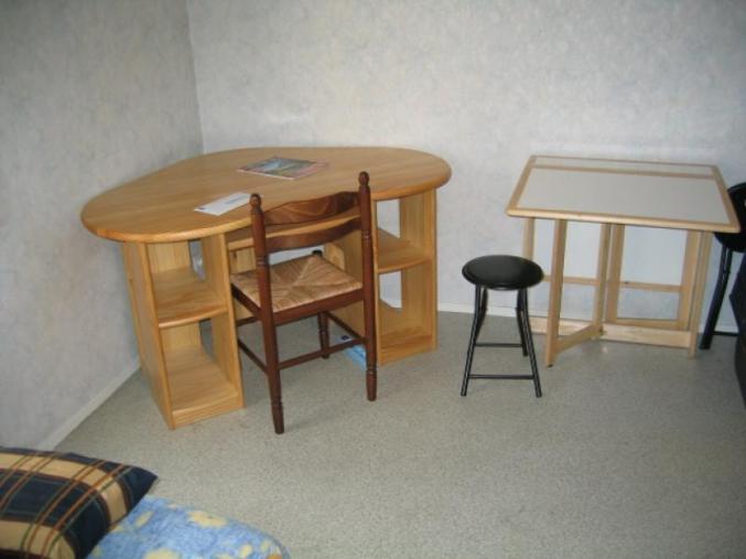 Tours loue studio meublé bon état