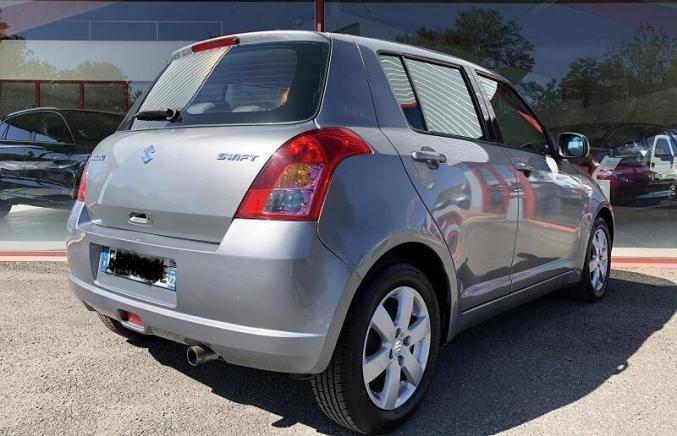 Suzuki Swift 1.3 DDIS 75CH GLX 5P