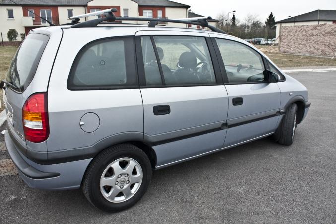 Opel Zafira 2.0DI 16V contrôle technique ok
