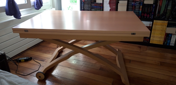 Table relevable et réglable Calligaris