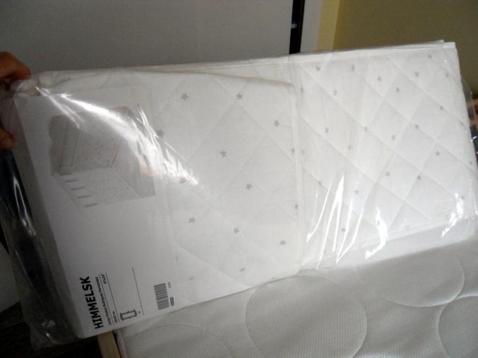 Matelas lit bb neuf et parures neuves