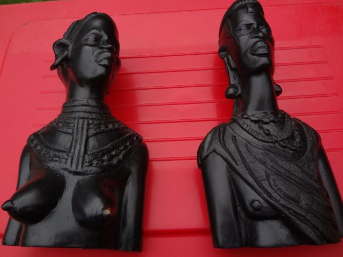 Couple en bois èbene