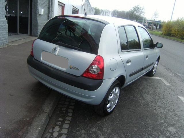 Renault Clio ii (2) 1.5 dci