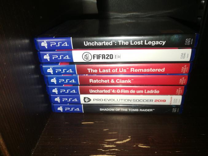 Play 4 et accessoires