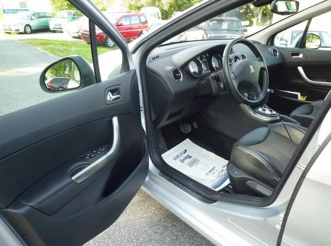 Peugeot 308 SW 2.0 HDI FELINE-AUTOMATIQUE