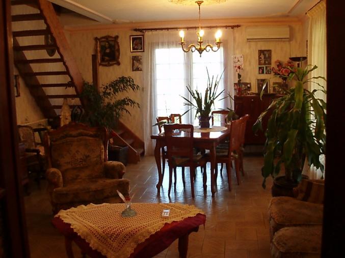 Particulier Vend Villa 4 faces 