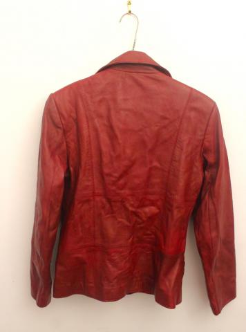 Veste courte femme en cuir rouge taille M
