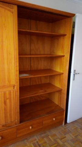 TRES URGENT armoire Camif