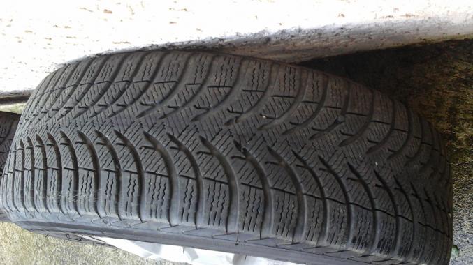 Pneus contact neige glace