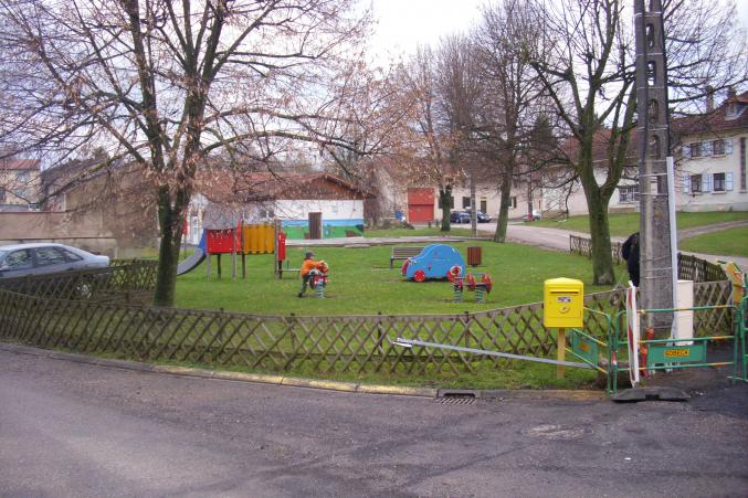 Appartement f1 spacieux libre