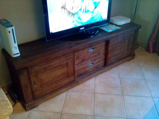Meubles tv en acacia massif 