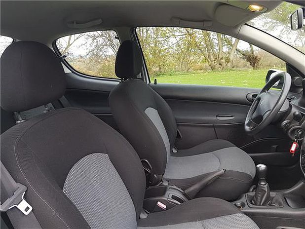 Peugeot 206 1.4 HDI X Line