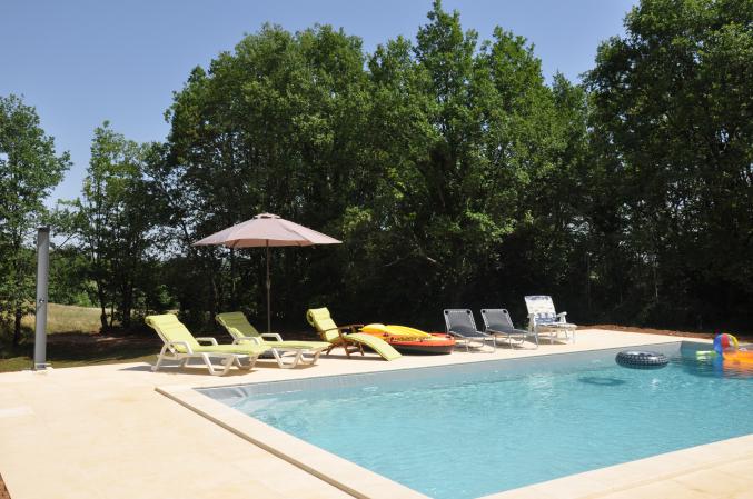 Maison périgourdine piscine privée chauffée 1,6 hectare !