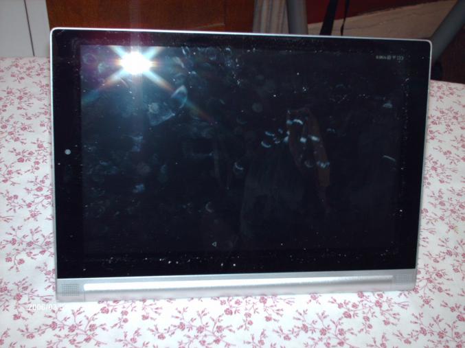  Lenovo Yoga Tab 2-1050 Tablette 10.1 Full Hd 
