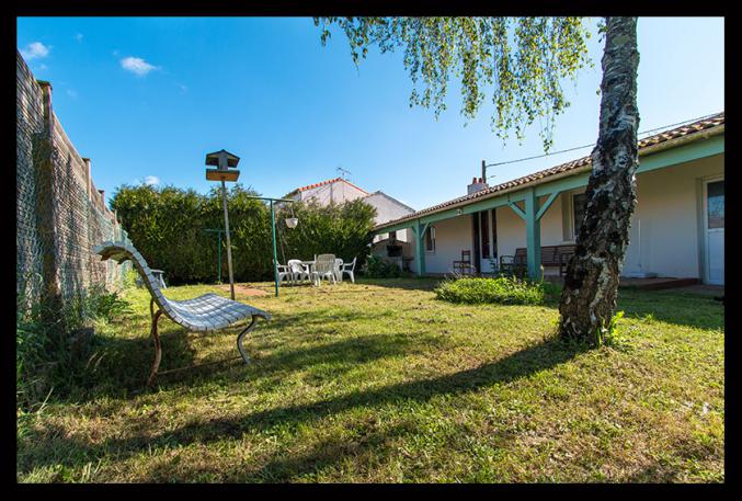 Maison de plain-pied, jardin et garage