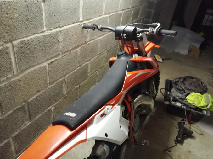 Échange ou vend ktm 125 sx