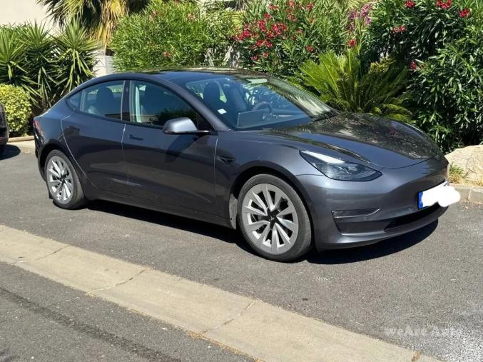 Je vends ma TESLA MODEL 3