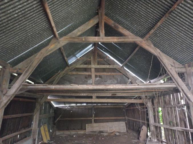 A VENDRE GRANGE EN BOIS